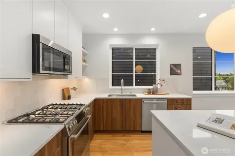 3934 S Angeline Street Seattle WA 98118