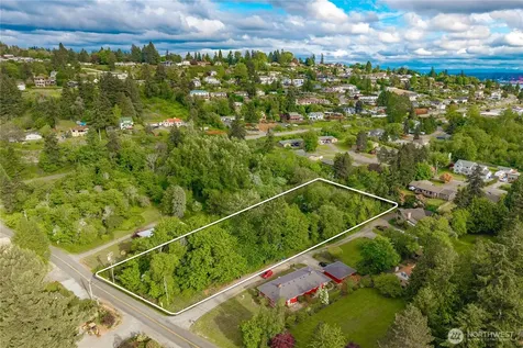 5445 Hyada Boulevard NE Tacoma WA 98422