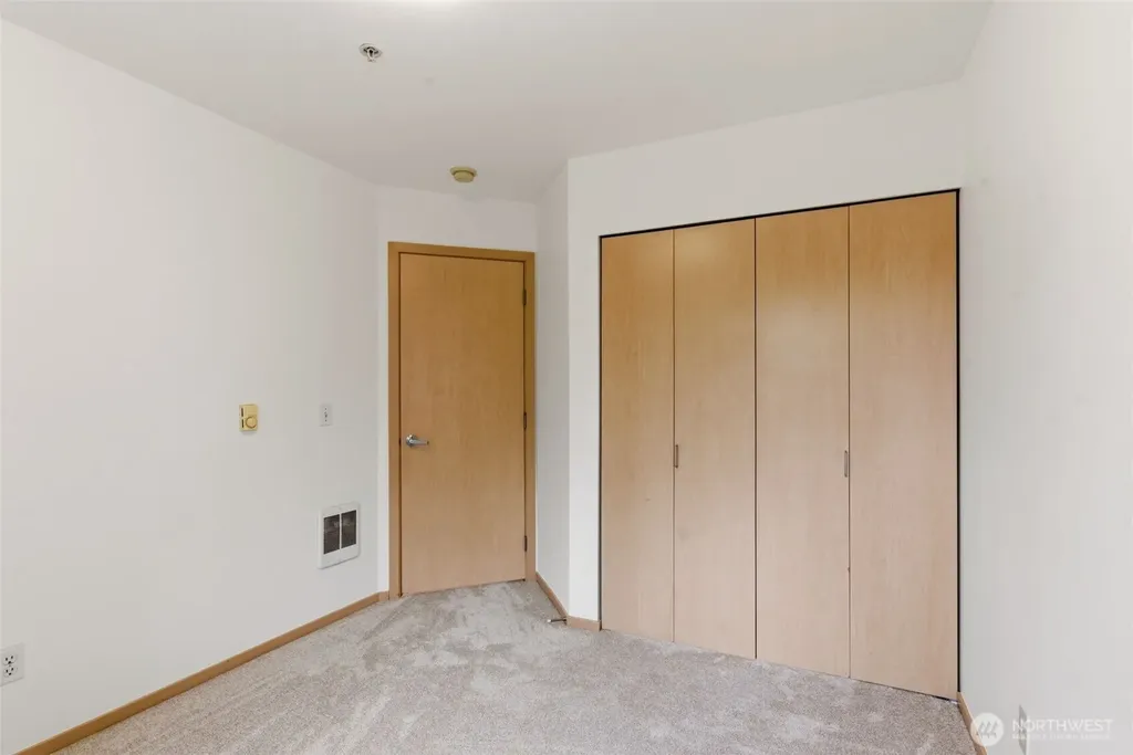 1025 62nd Street SE Auburn WA 98092