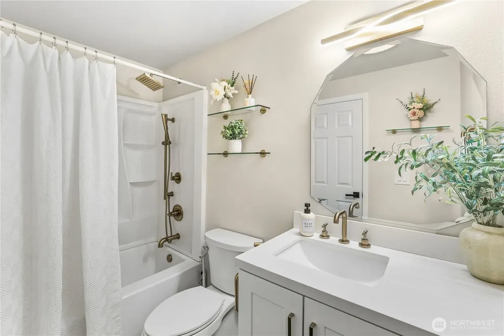 16602 10th Avenue E Spanaway WA 98387