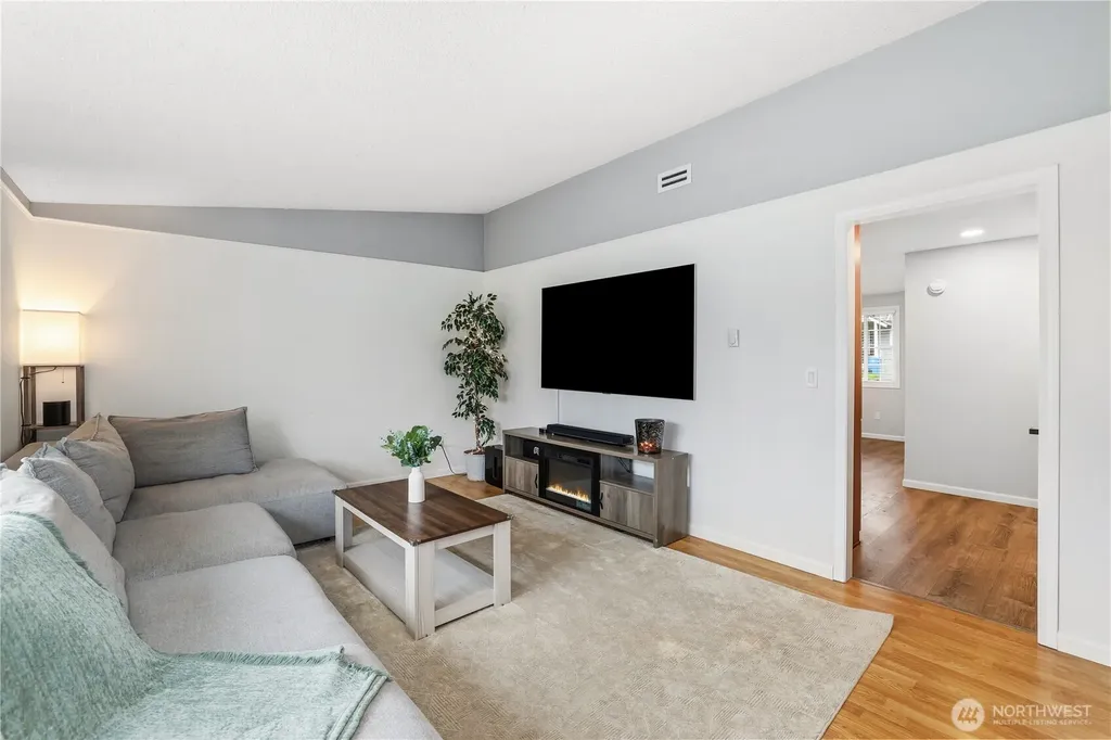 16602 10th Avenue E Spanaway WA 98387