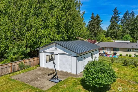 17226 129th Ave SE Renton WA 98058