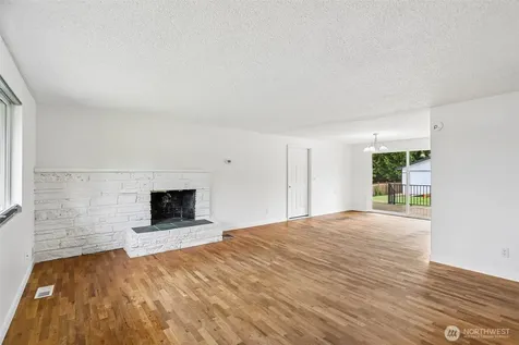 17226 129th Ave SE Renton WA 98058