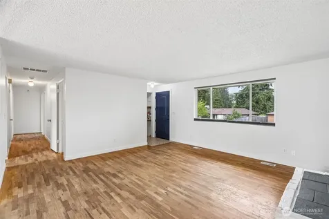 17226 129th Ave SE Renton WA 98058