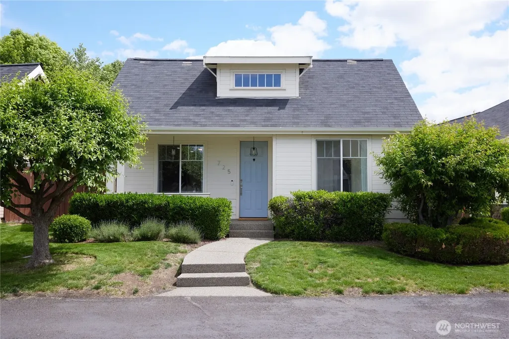 725 SE Creekside Drive College Place WA 99324
