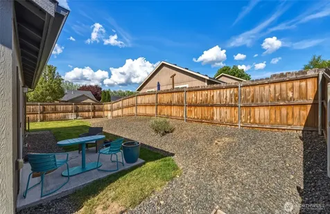 1361 SW Greeley Street College Place WA 99324