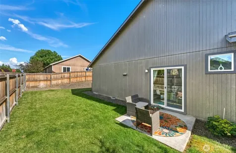 1361 SW Greeley Street College Place WA 99324