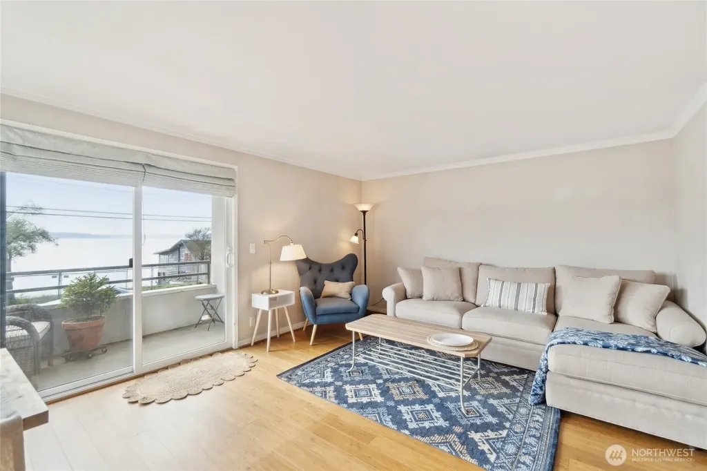 4222 Beach Drive SW Seattle WA 98116