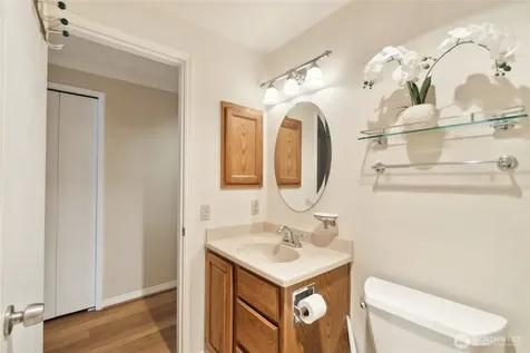 4222 Beach Drive SW Seattle WA 98116
