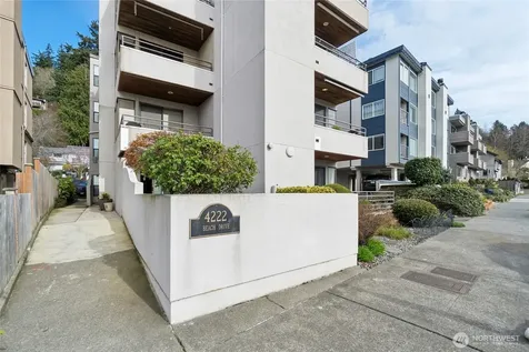4222 Beach Drive SW Seattle WA 98116