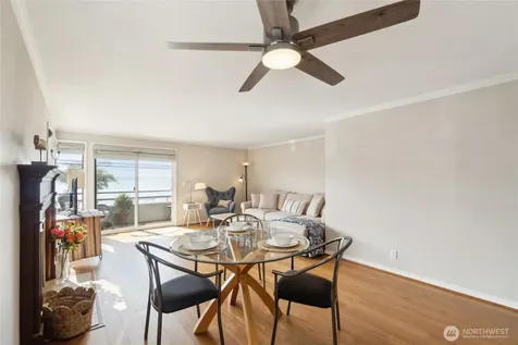 4222 Beach Drive SW Seattle WA 98116
