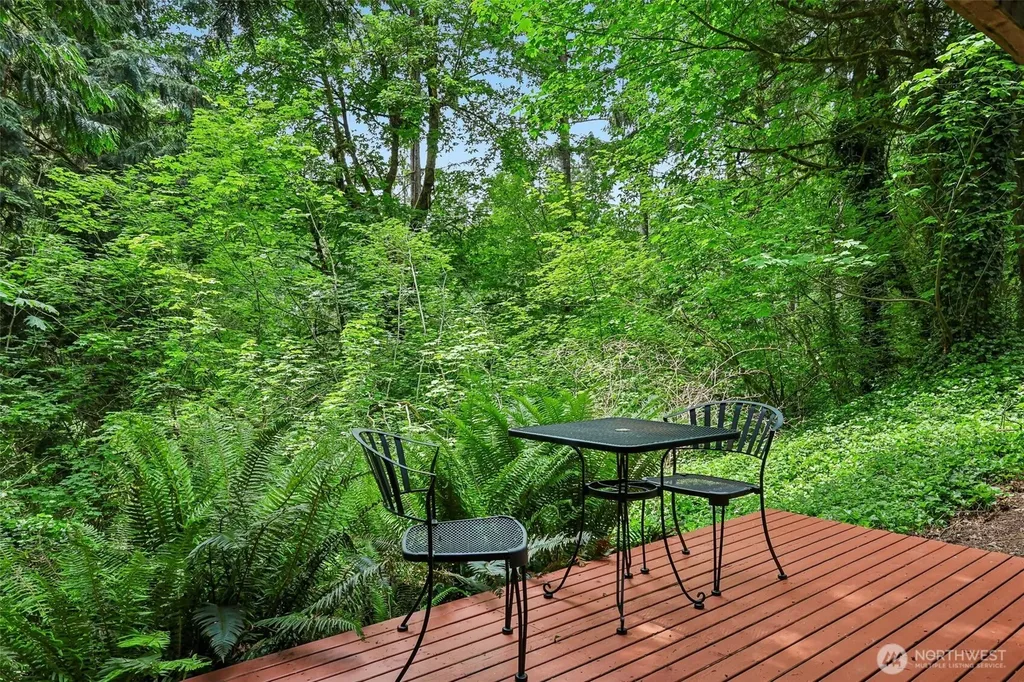 26301 SE 158th Street Issaquah WA 98027