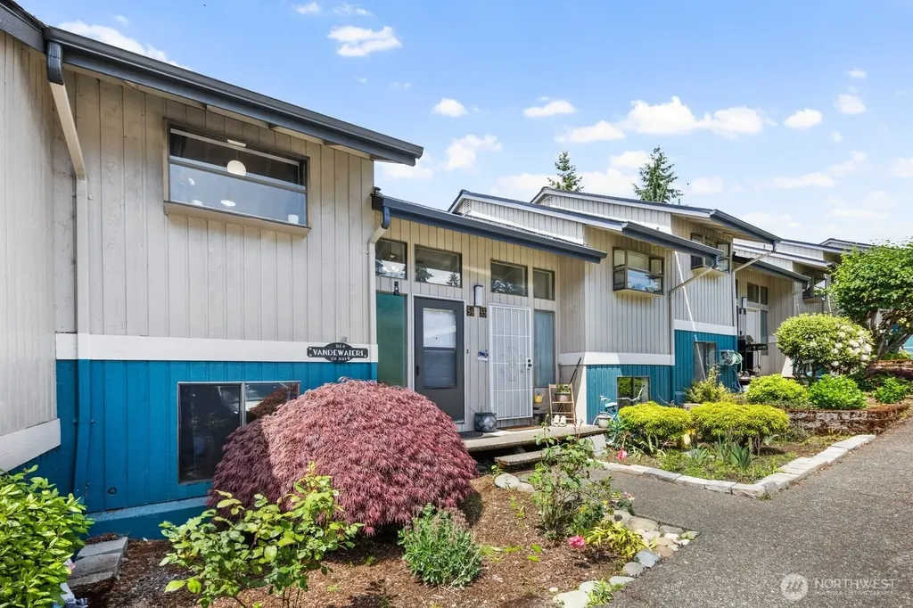 3435 Auburn Way S Auburn WA 98092