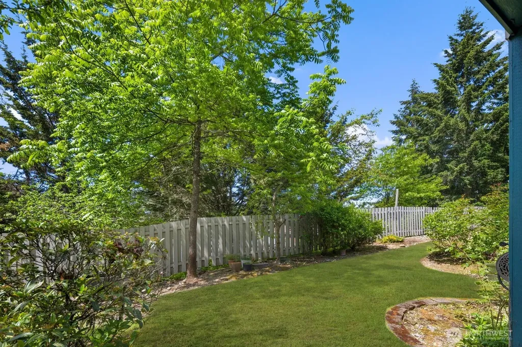 3435 Auburn Way S Auburn WA 98092
