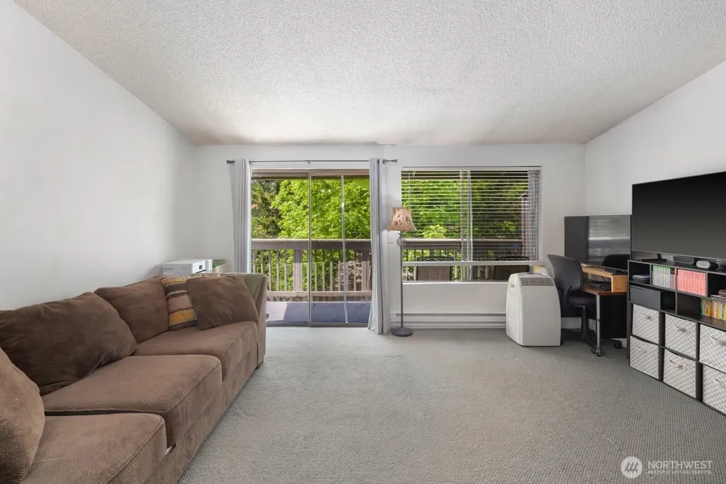 3435 Auburn Way S Auburn WA 98092