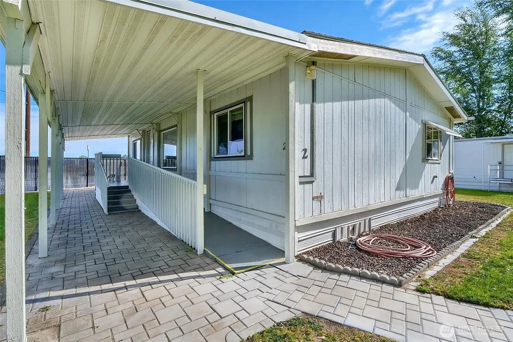 3131 W Wapato Drive Moses Lake WA 98837