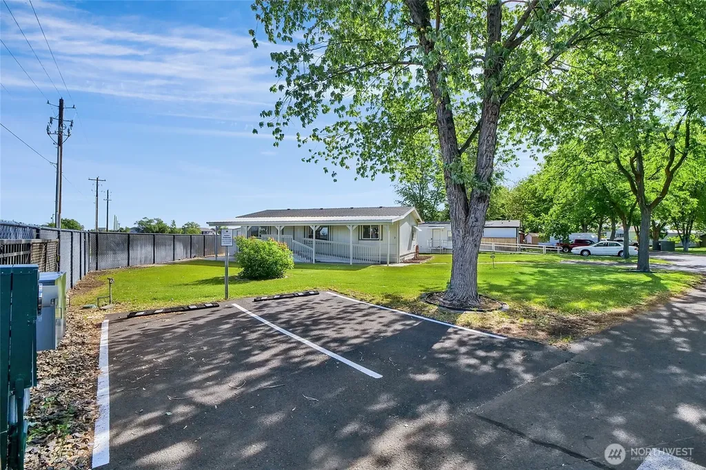 3131 W Wapato Drive Moses Lake WA 98837