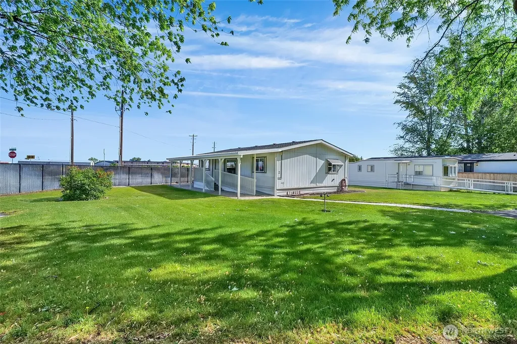 3131 W Wapato Drive Moses Lake WA 98837