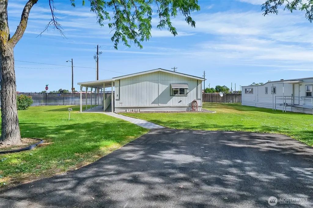 3131 W Wapato Drive Moses Lake WA 98837