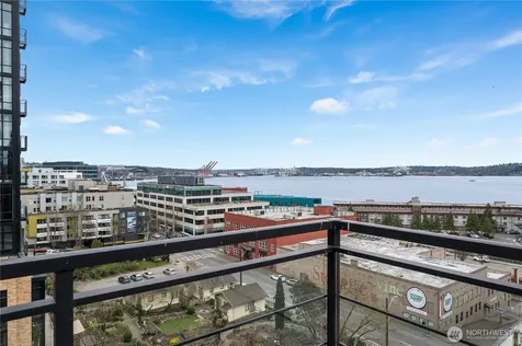2607 Western Avenue Seattle WA 98121