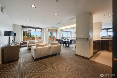 2607 Western Avenue Seattle WA 98121