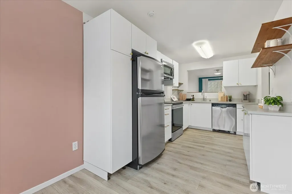 21904 56th Avenue W Mountlake Terrace WA 98043
