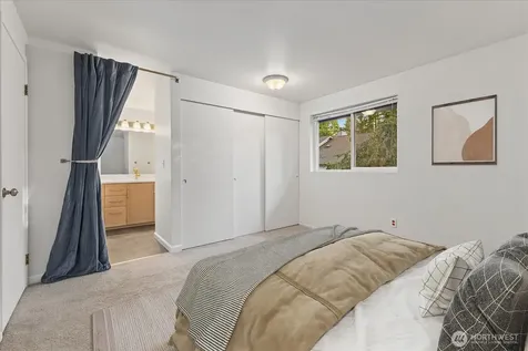 21904 56th Avenue W Mountlake Terrace WA 98043