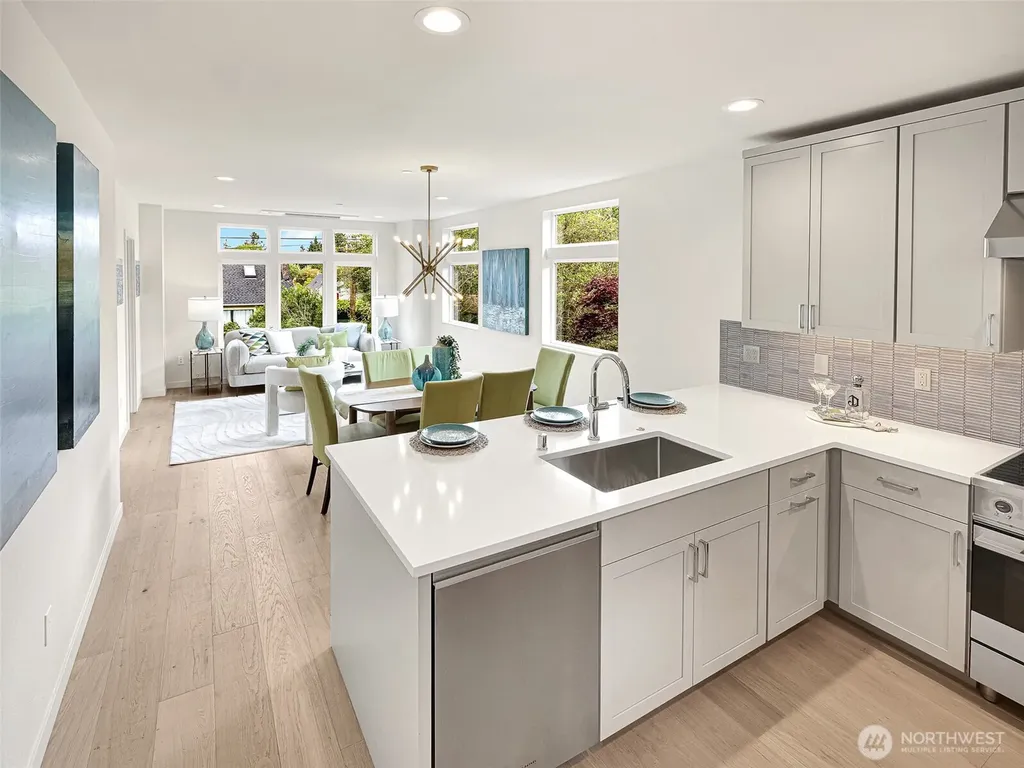 1411 N 48th Street Seattle WA 98103