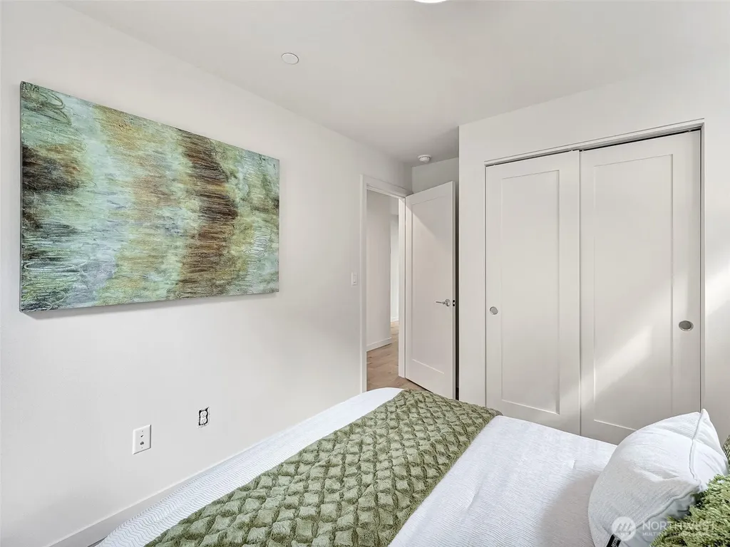 1411 N 48th Street Seattle WA 98103