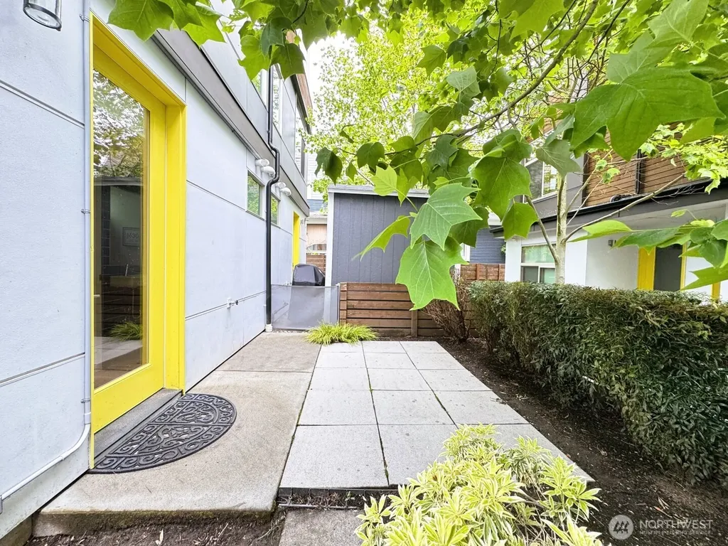 4114 Linden Avenue N Seattle WA 98103