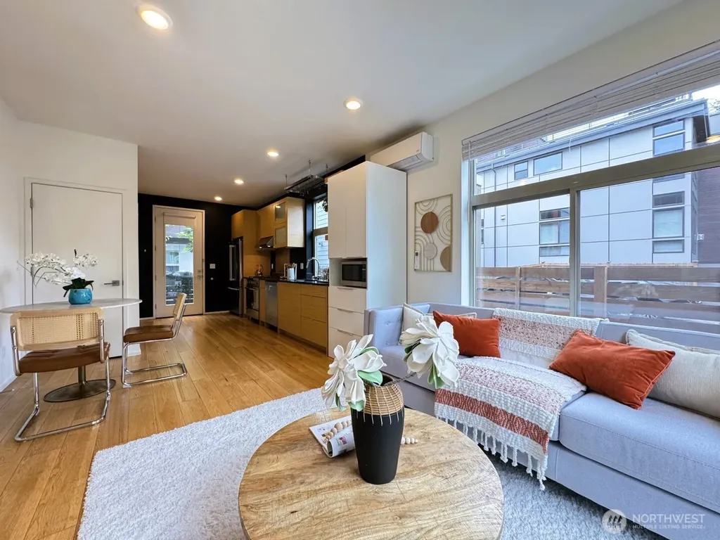 4114 Linden Avenue N Seattle WA 98103