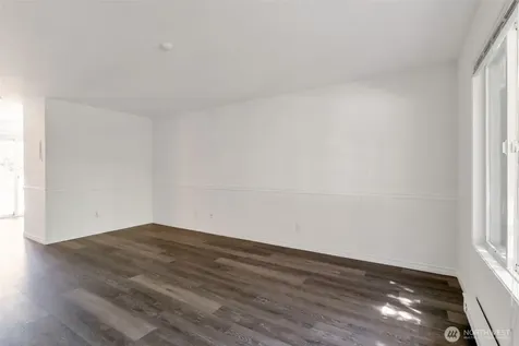 19712 50 Avenue W Lynnwood WA 98036