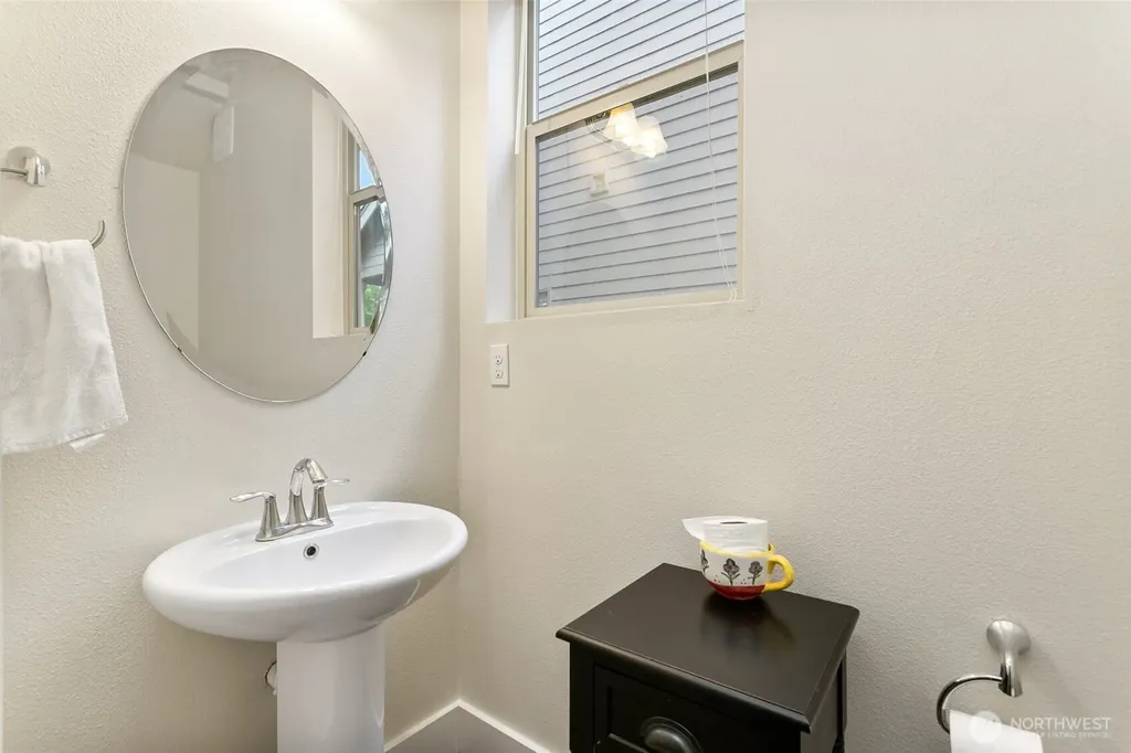3218 15th Way SE Olympia WA 98501