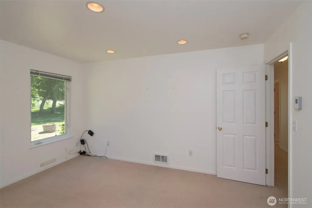 3582 Happy Valley Road Sequim WA 98382