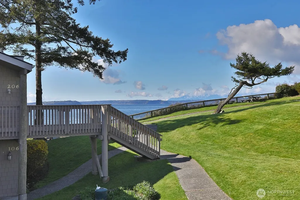 816 Old Beach Road Freeland WA 98249