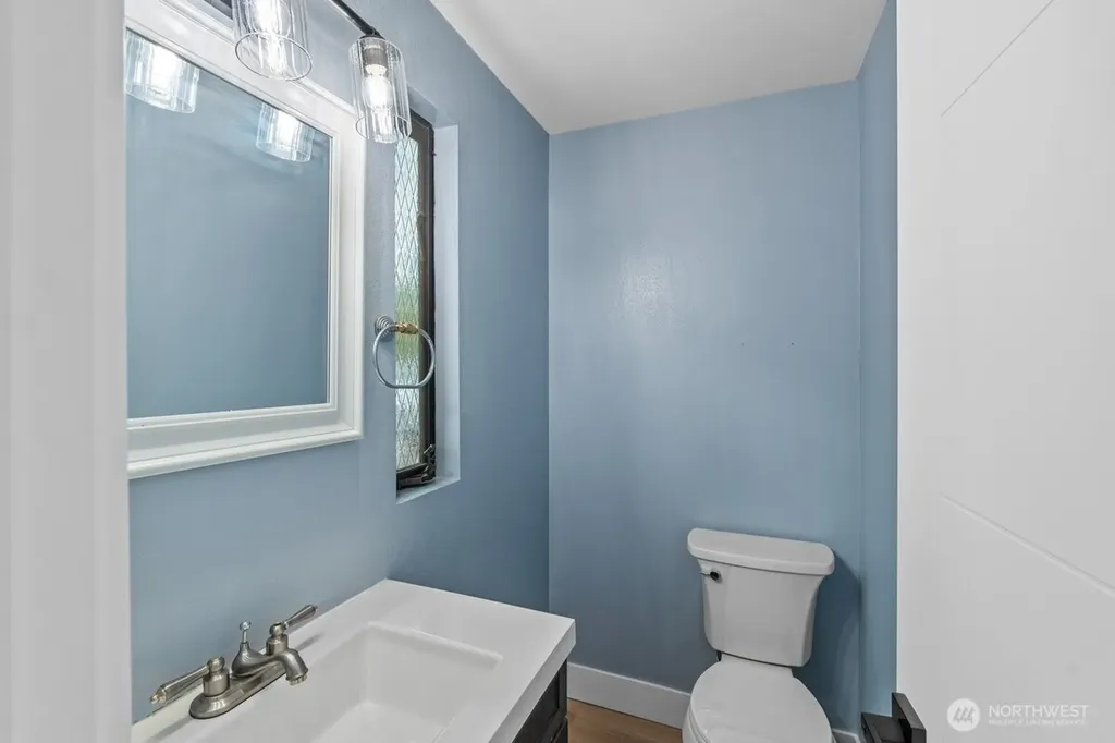 13702 37th Avenue S Tukwila WA 98168