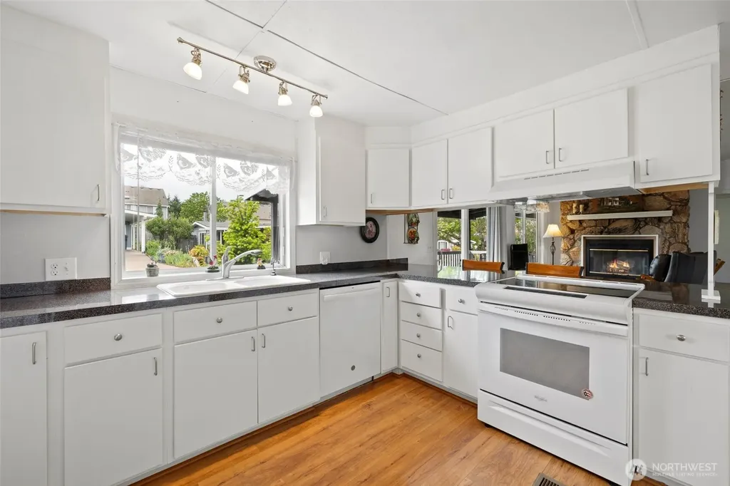2500 Alder Street Milton WA 98354