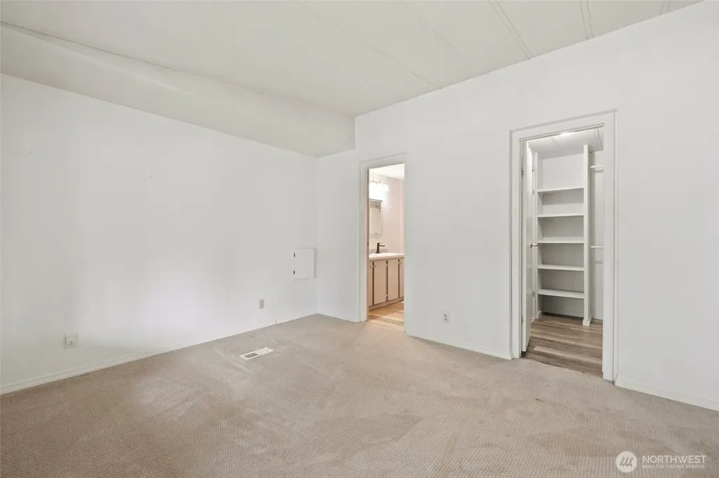 2500 Alder Street Milton WA 98354