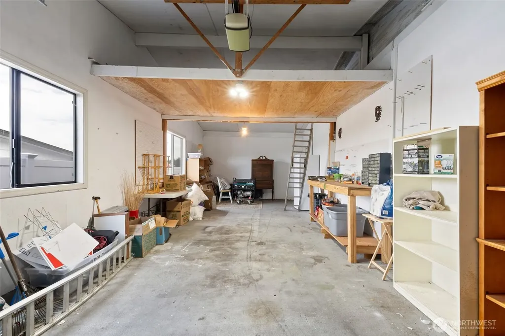 2500 Alder Street Milton WA 98354