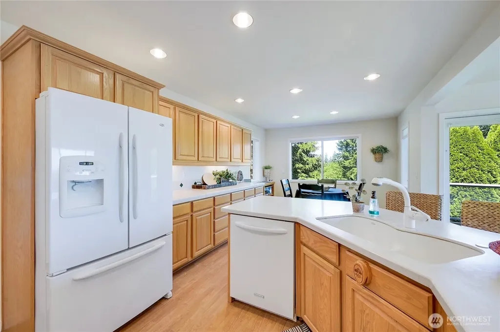 103 Deer Hollow Circle Port Ludlow WA 98365