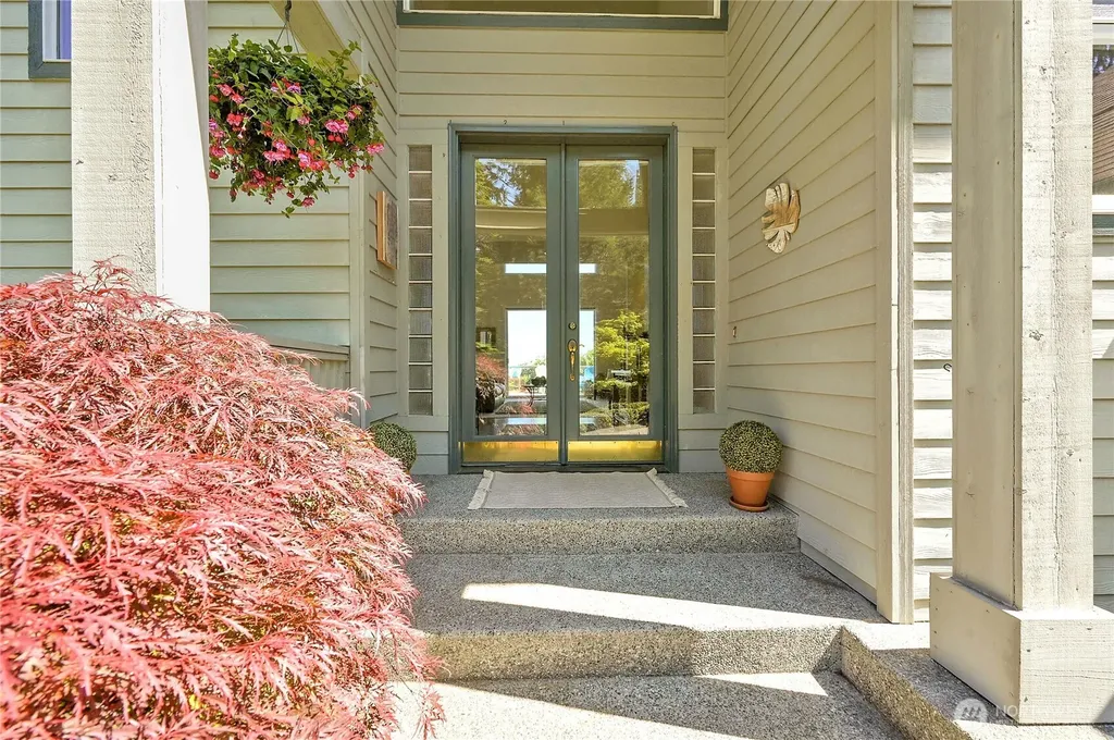 103 Deer Hollow Circle Port Ludlow WA 98365
