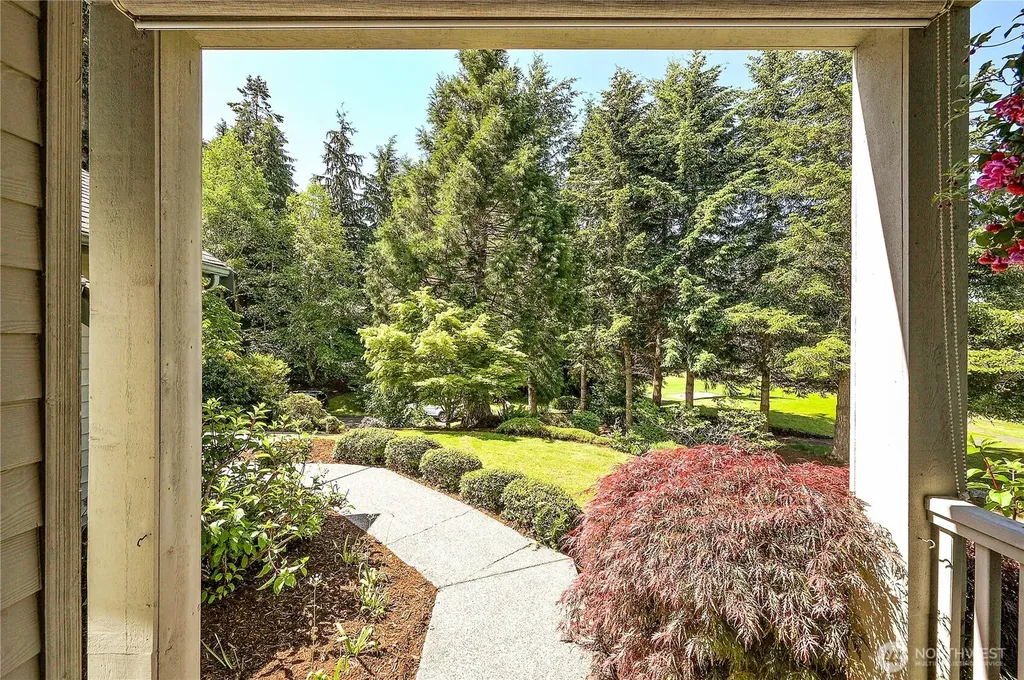 103 Deer Hollow Circle Port Ludlow WA 98365