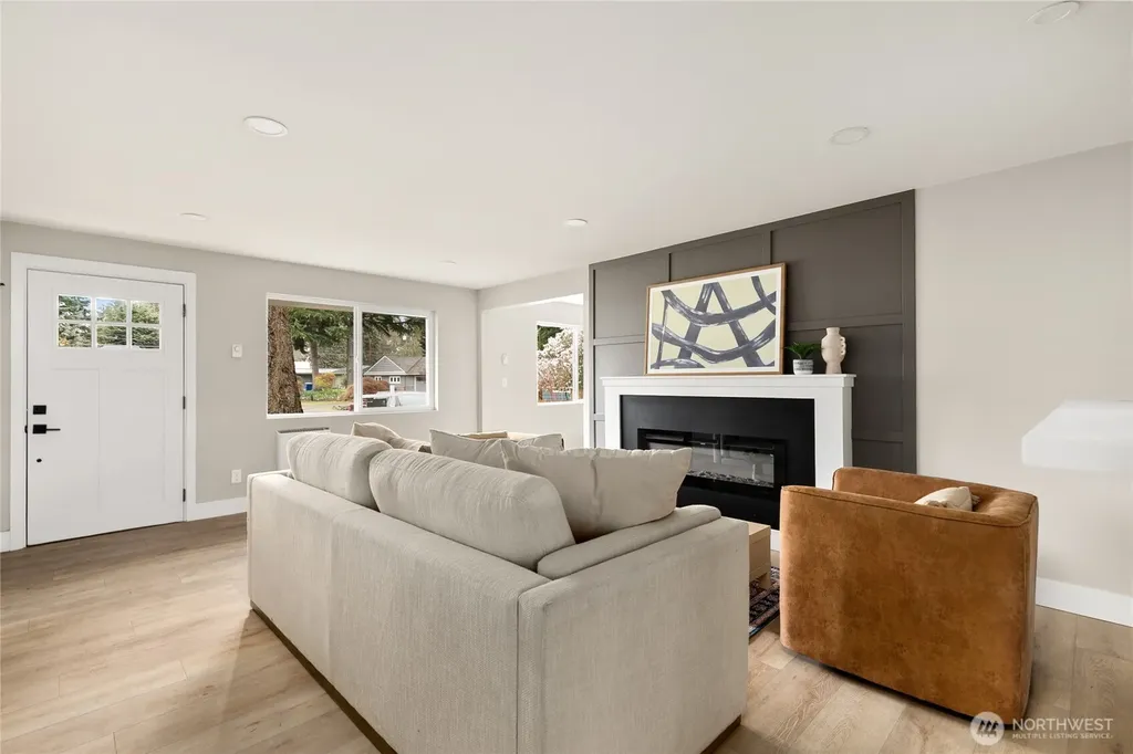 1402 N 136th Street Seattle WA 98133