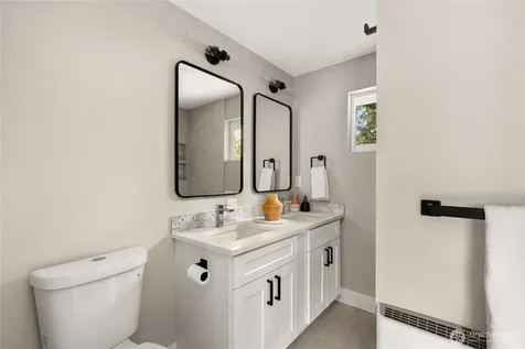 1402 N 136th Street Seattle WA 98133