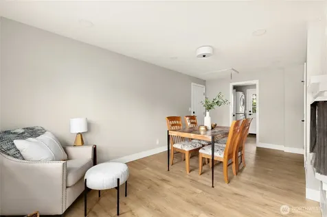 1402 N 136th Street Seattle WA 98133