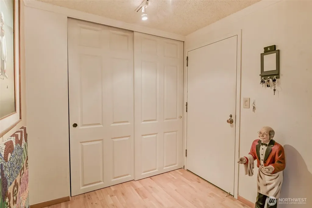 1910 Evergreen Park Drive SW Olympia WA 98502