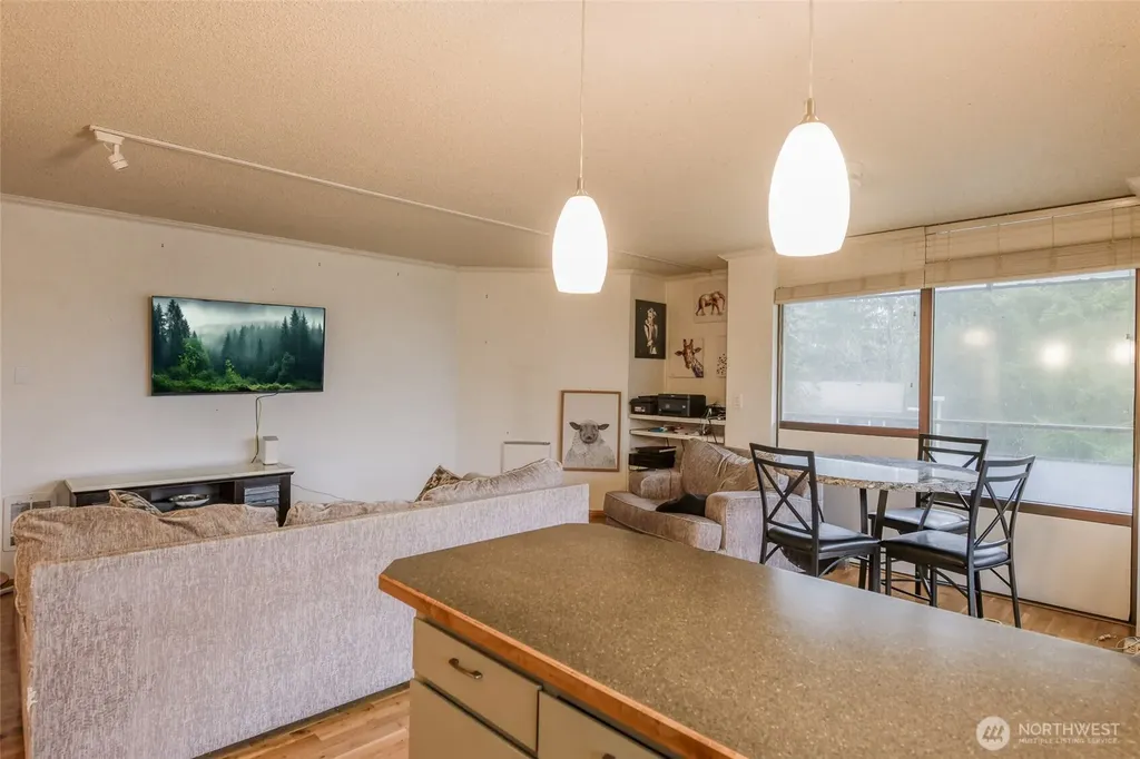 1910 Evergreen Park Drive SW Olympia WA 98502
