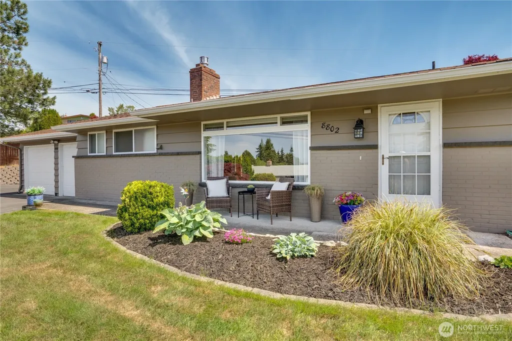 8802 41st Street W University Place WA 98466