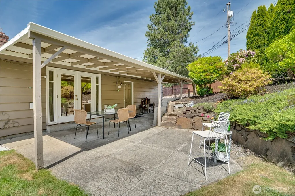 8802 41st Street W University Place WA 98466