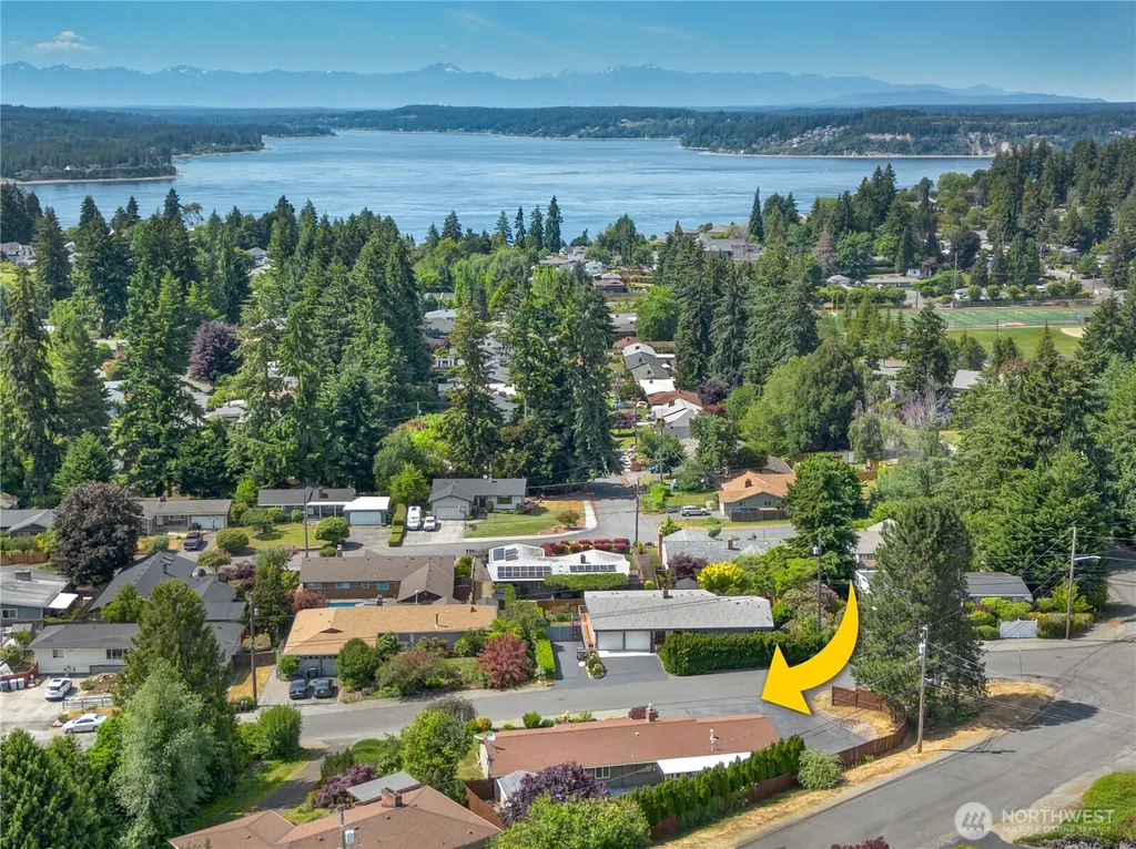 8802 41st Street W University Place WA 98466